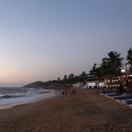 Fabhotel Anjuna Beachfront Extérieur photo
